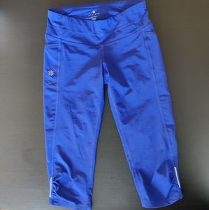 Athleta Dobby Be Free Knicker Capri leggings Purple xxs